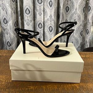 Vince Camuto Imagine black patent leather heels in size 8